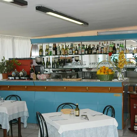 Hotel Baia 2*