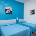 Baia Hotel 2*