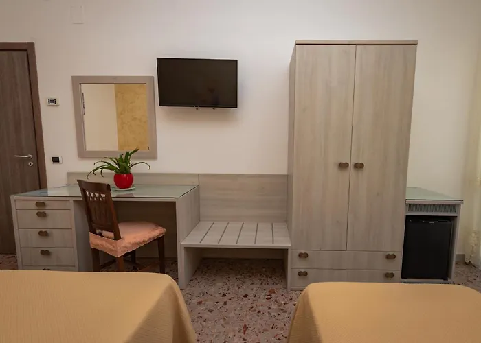 Отель Baia 2*